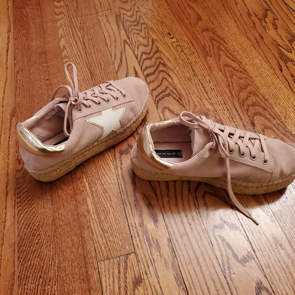 Be The Star Platform Espadrille Sneakers! - Picture 3 of 10